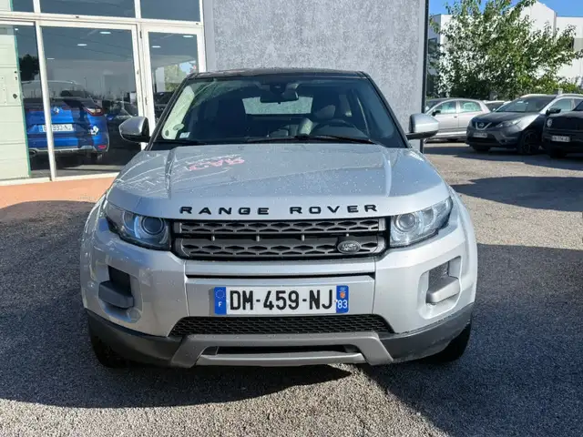 Land Rover Range Rover Evoque view 2
