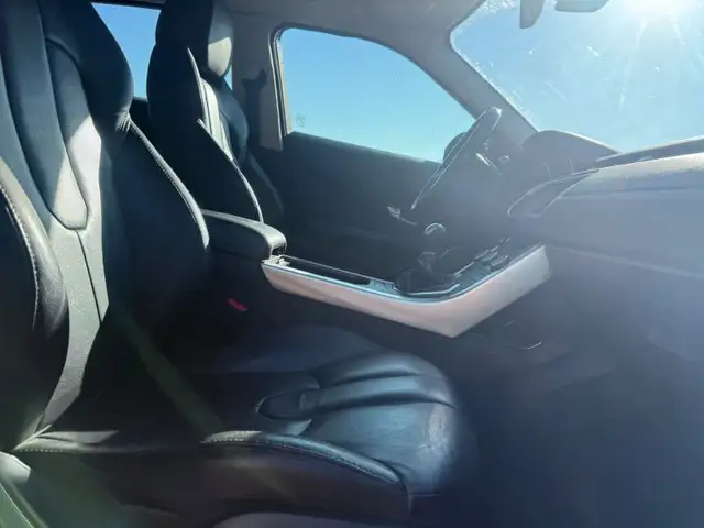 Land Rover Range Rover Evoque view 13