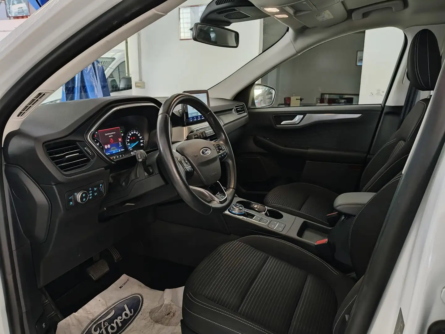 Ford Kuga 2.5 PHEV Titanium X 2wd 225cv E-Shifter Bianco - 2