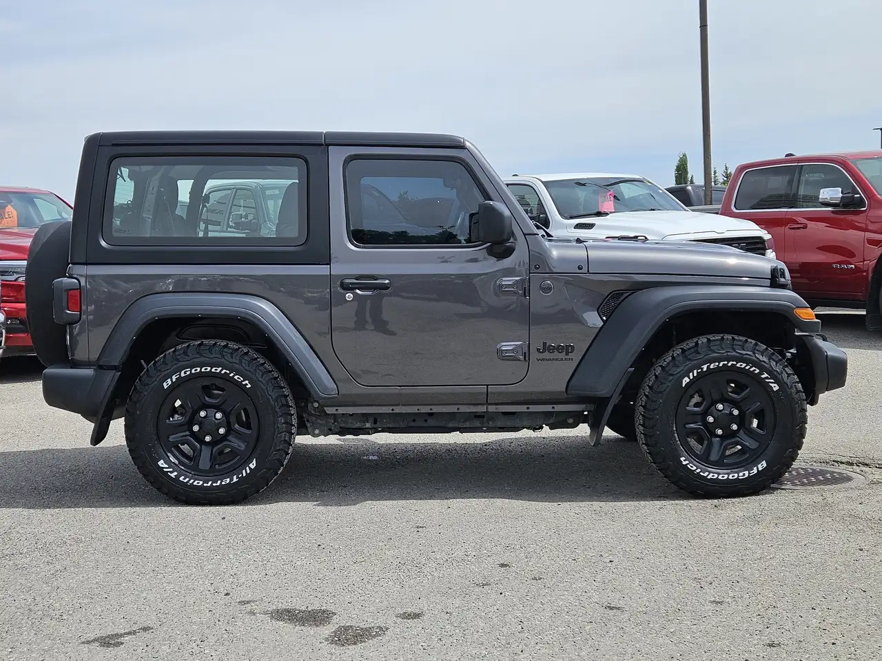 Jeep Wrangler снимка Jeep Wrangler