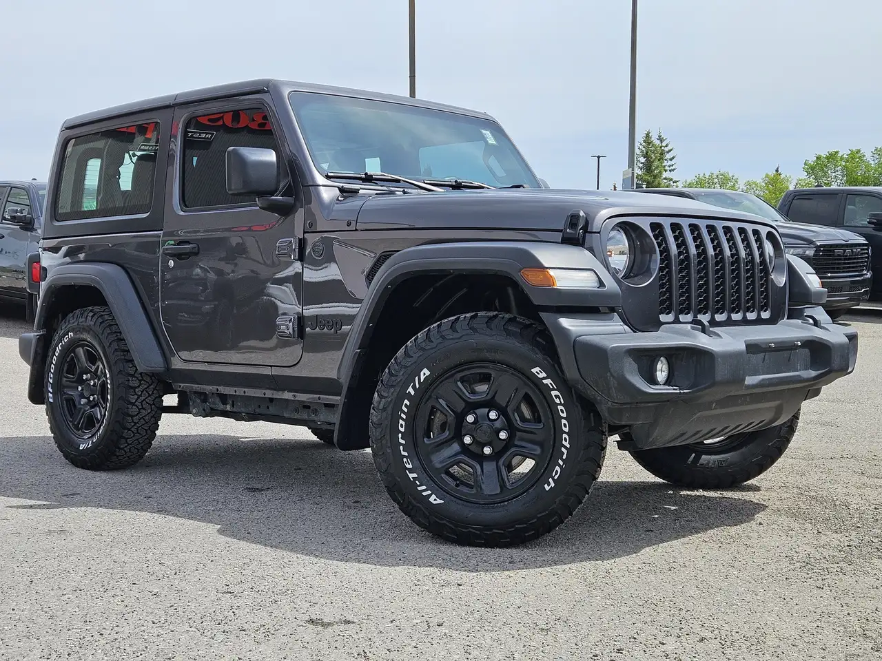 Jeep Wrangler снимка Jeep Wrangler