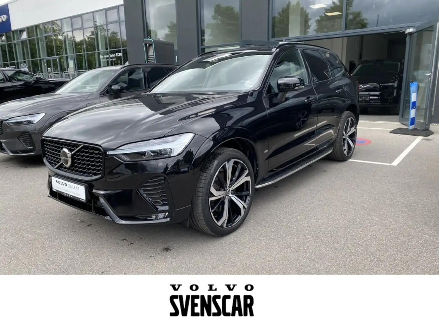 Volvo XC60 R Design AWD B5 Diesel EU6d AD AHK Navi Leder digi Schwarz - 1