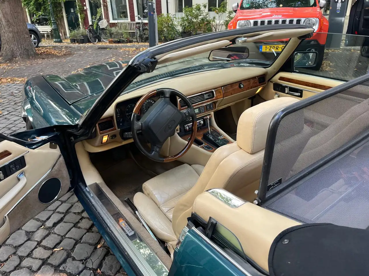 Jaguar XJS 4.0 Cabriolet 6-cilinder (Nederlandse uitvoering), foto 5