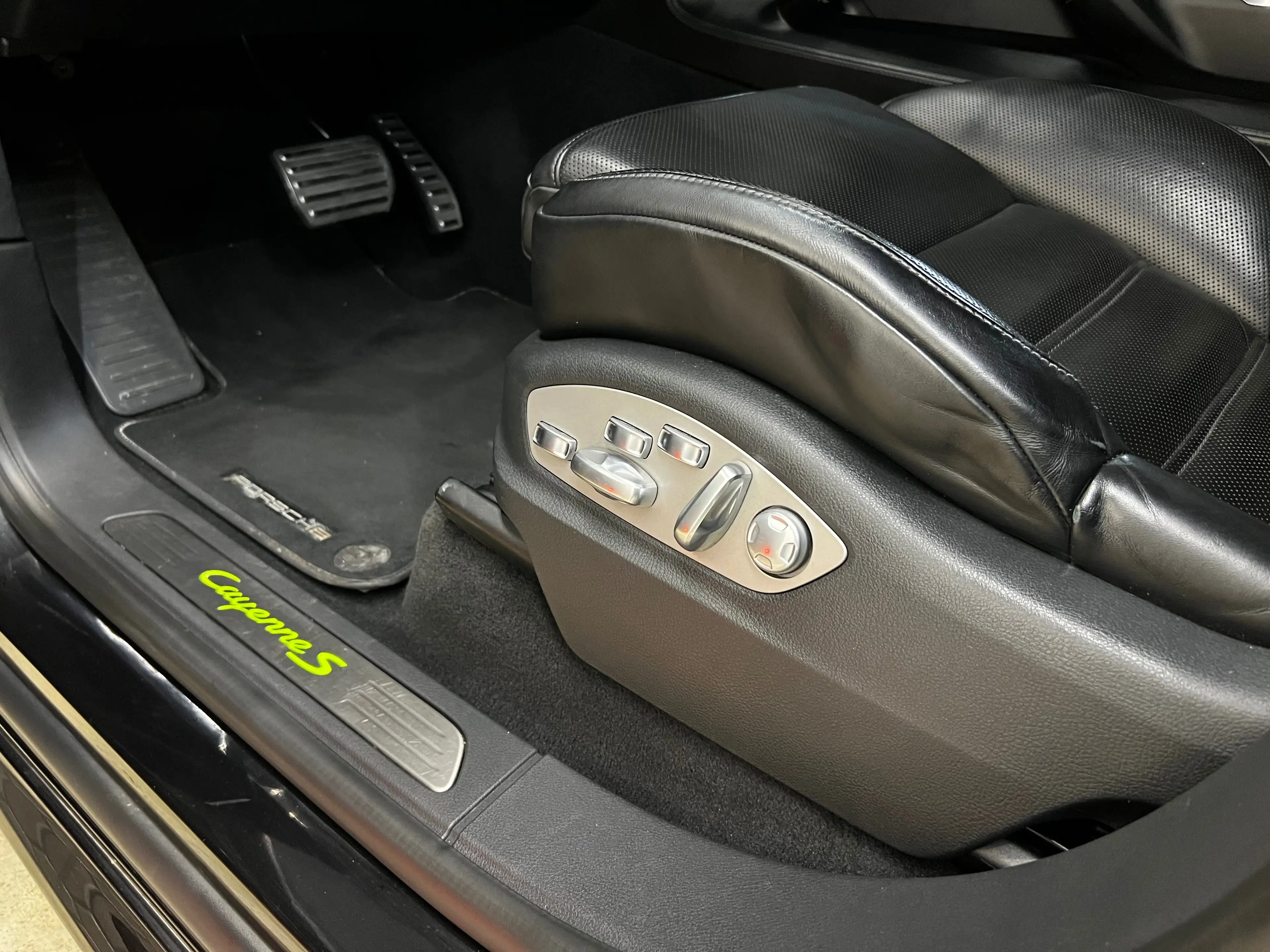 Porsche Cayenne S E-Hybrid Platinum Edition*360*BOSE*PANO/SCHIEBE* — photo 15