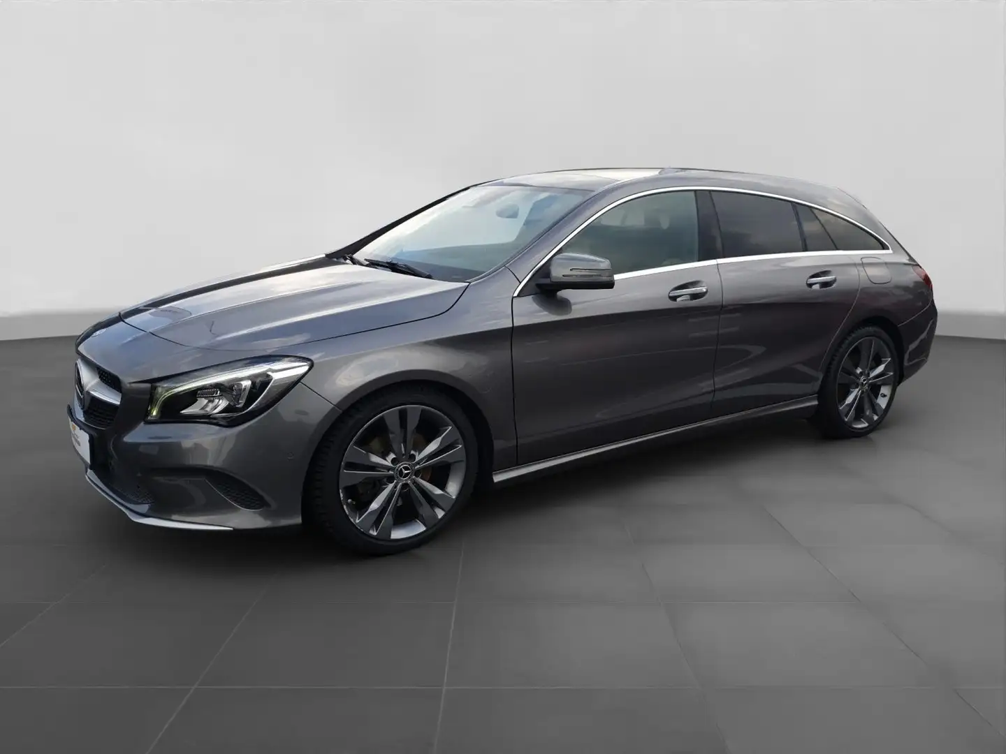 Mercedes-Benz CLA 220 d Shooting Brake 4M PANO STHZG LED Grau - 2
