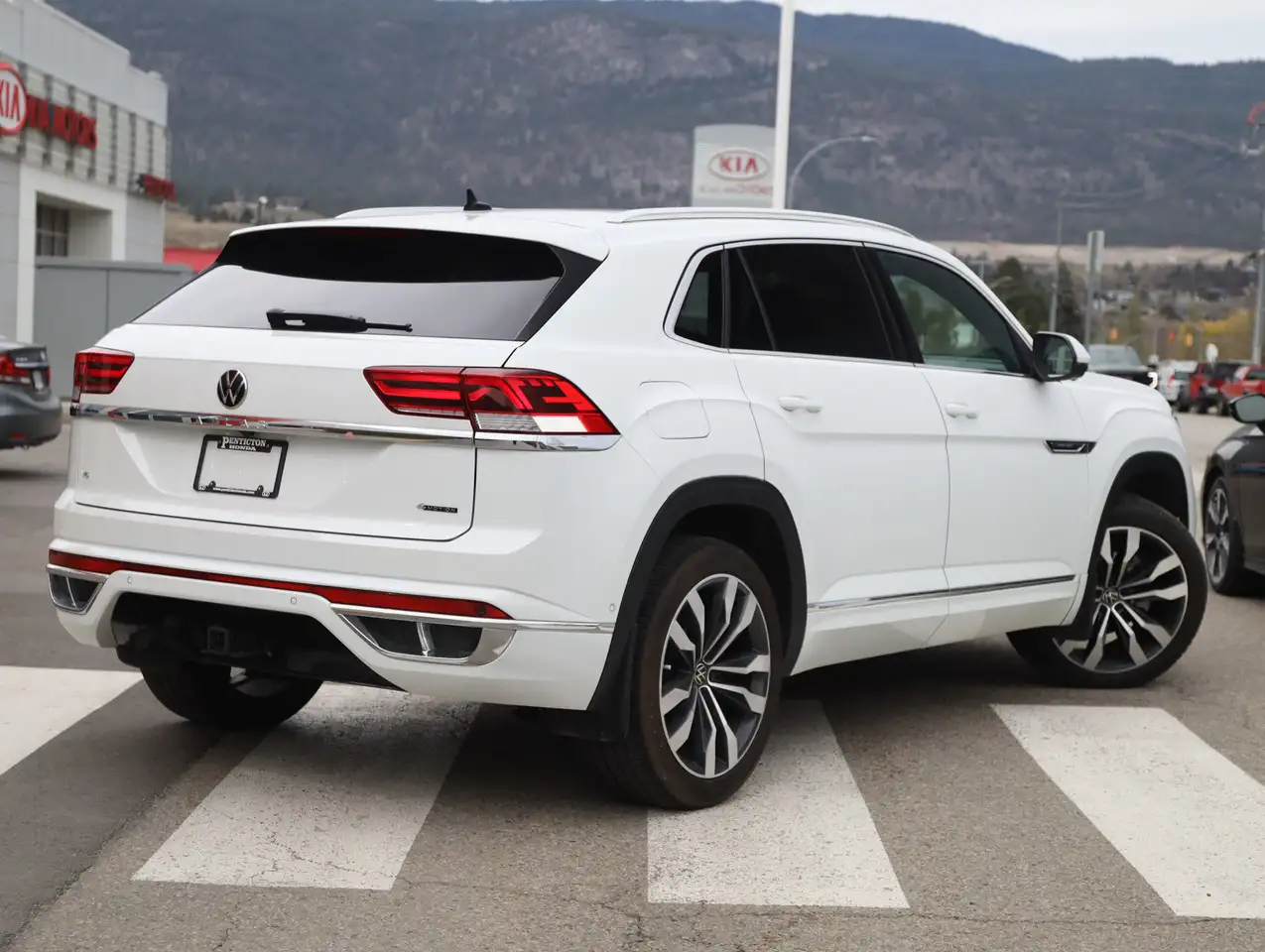 Volkswagen Atlas снимка Volkswagen Atlas