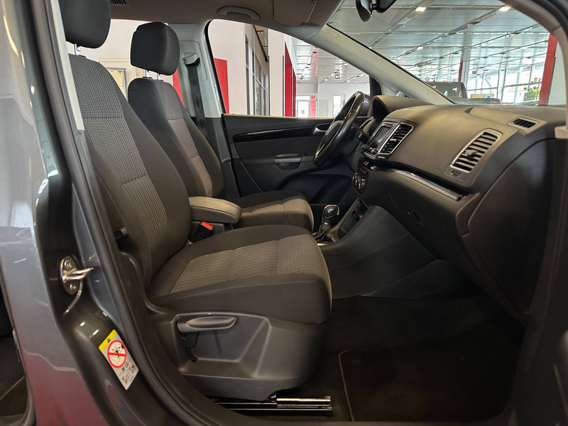 SEAT Alhambra 20th Anniversary 4Drive — photo 10