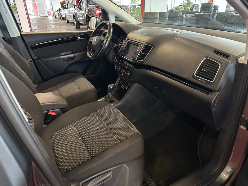 SEAT Alhambra 20th Anniversary 4Drive — photo 11