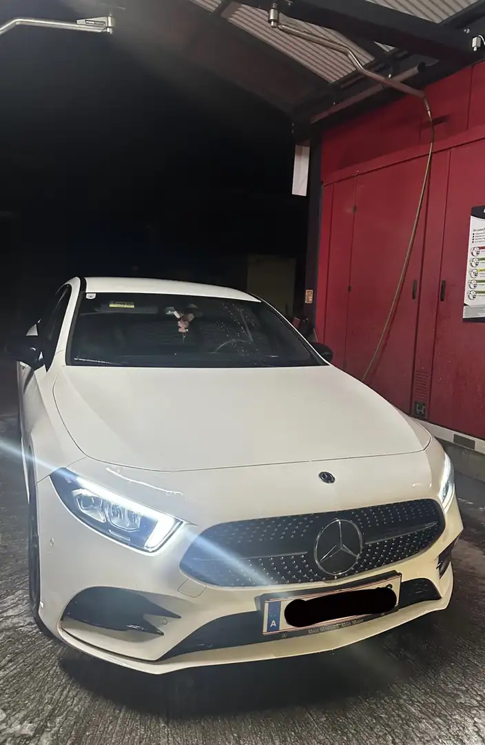Mercedes-Benz A 180 AMG Line - 1