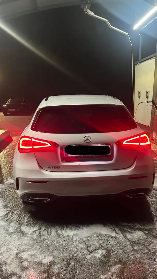 Mercedes-Benz A 180 AMG Line - 2