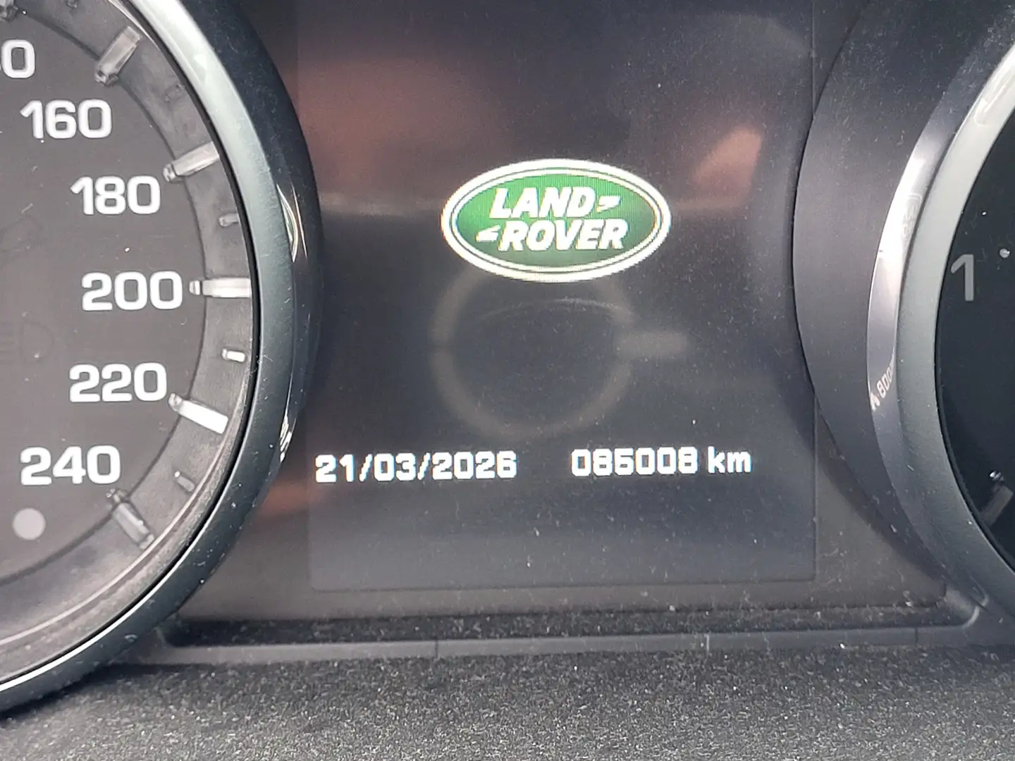 Land Rover Discovery Sport Discovery Sport 2.0TD4 SE 7pl. 4x4 Aut. 150 SE Rojo - 2