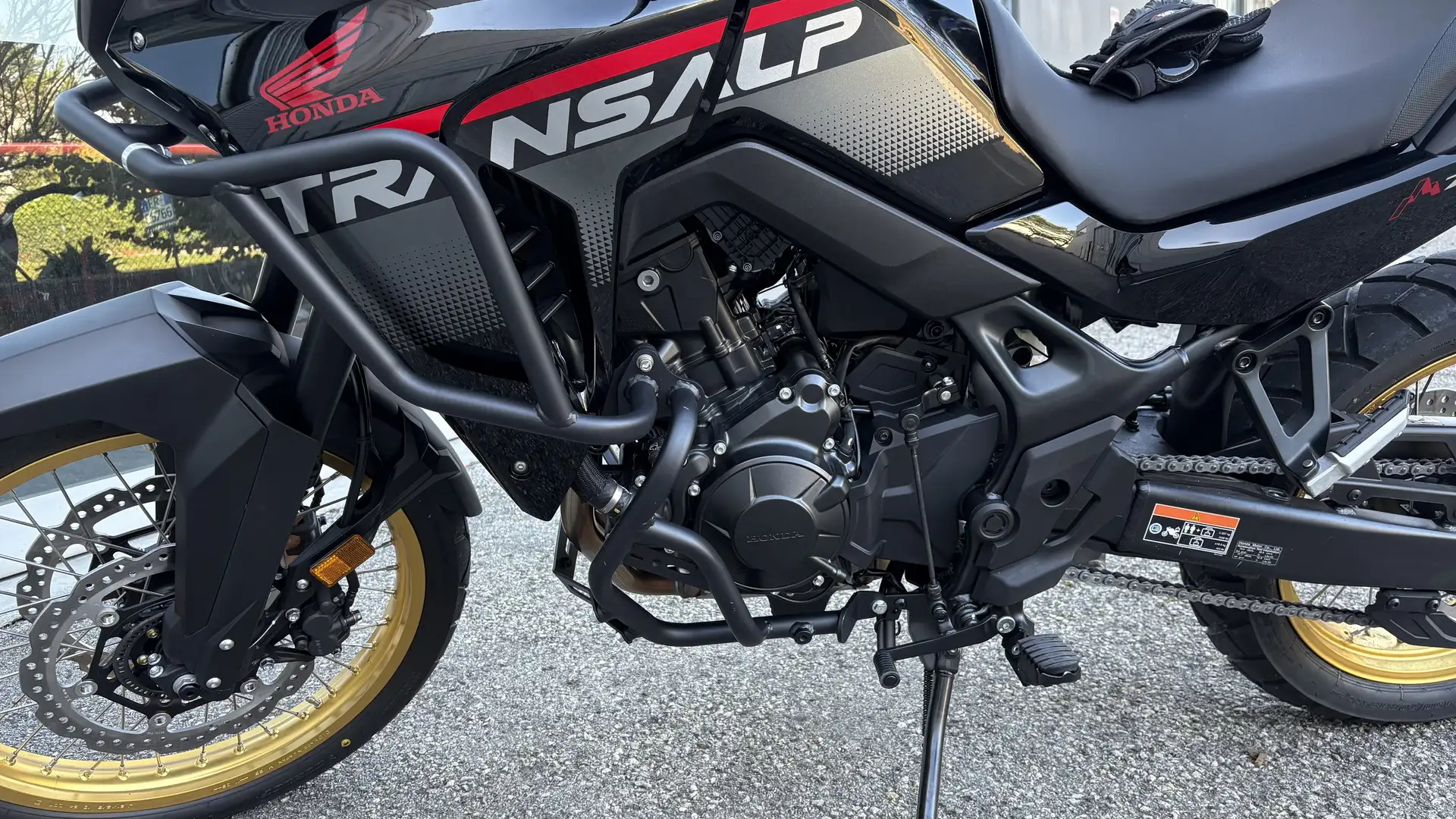 Honda XL 750 Transalp Adventure Pack - pedane confort - presa 12v - 2