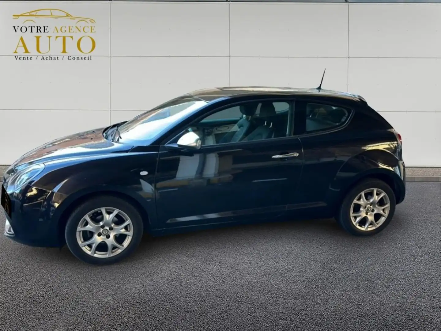 Alfa Romeo MiTo 1.4 MPI - 78 S/S Distinctive PHASE 1 Noir - 2