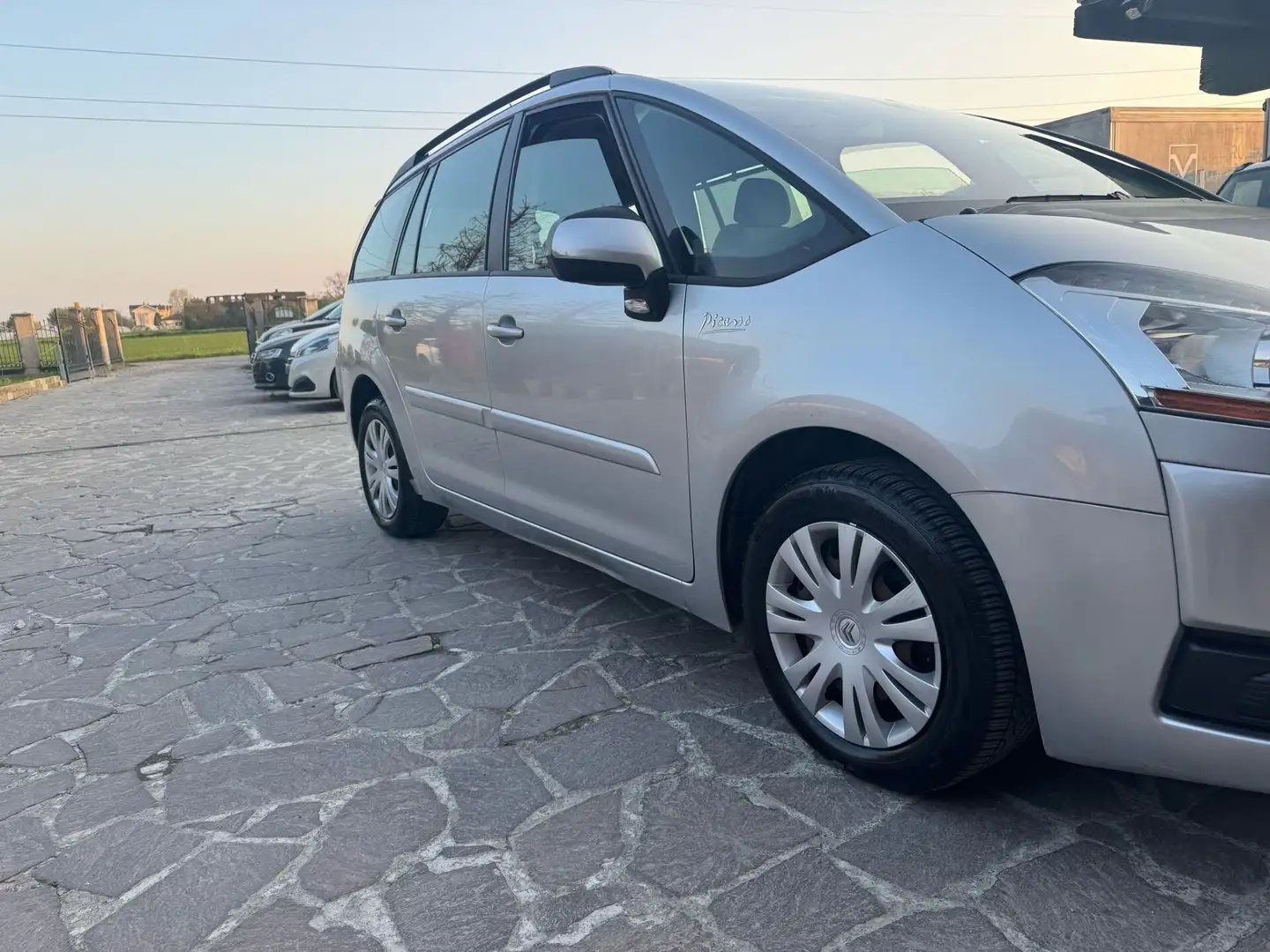 Citroen C4 Grand Picasso 1.8 Elegance Argent - 2