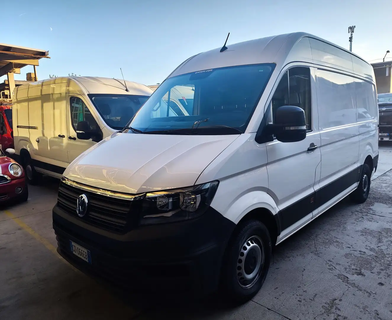 Volkswagen Crafter CRAFTER L3H3 30Q 2.0 TDI 140CV Weiß - 1