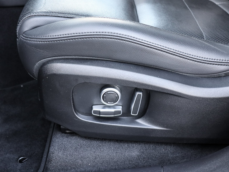Jaguar F-Pace D200 S AWD Schiebedach, el. AHK, 12,3" TFT Inst... — photo 13