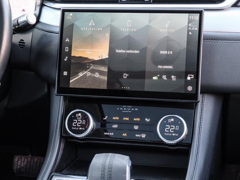 Jaguar F-Pace D200 S AWD Schiebedach, el. AHK, 12,3" TFT Inst... — photo 7