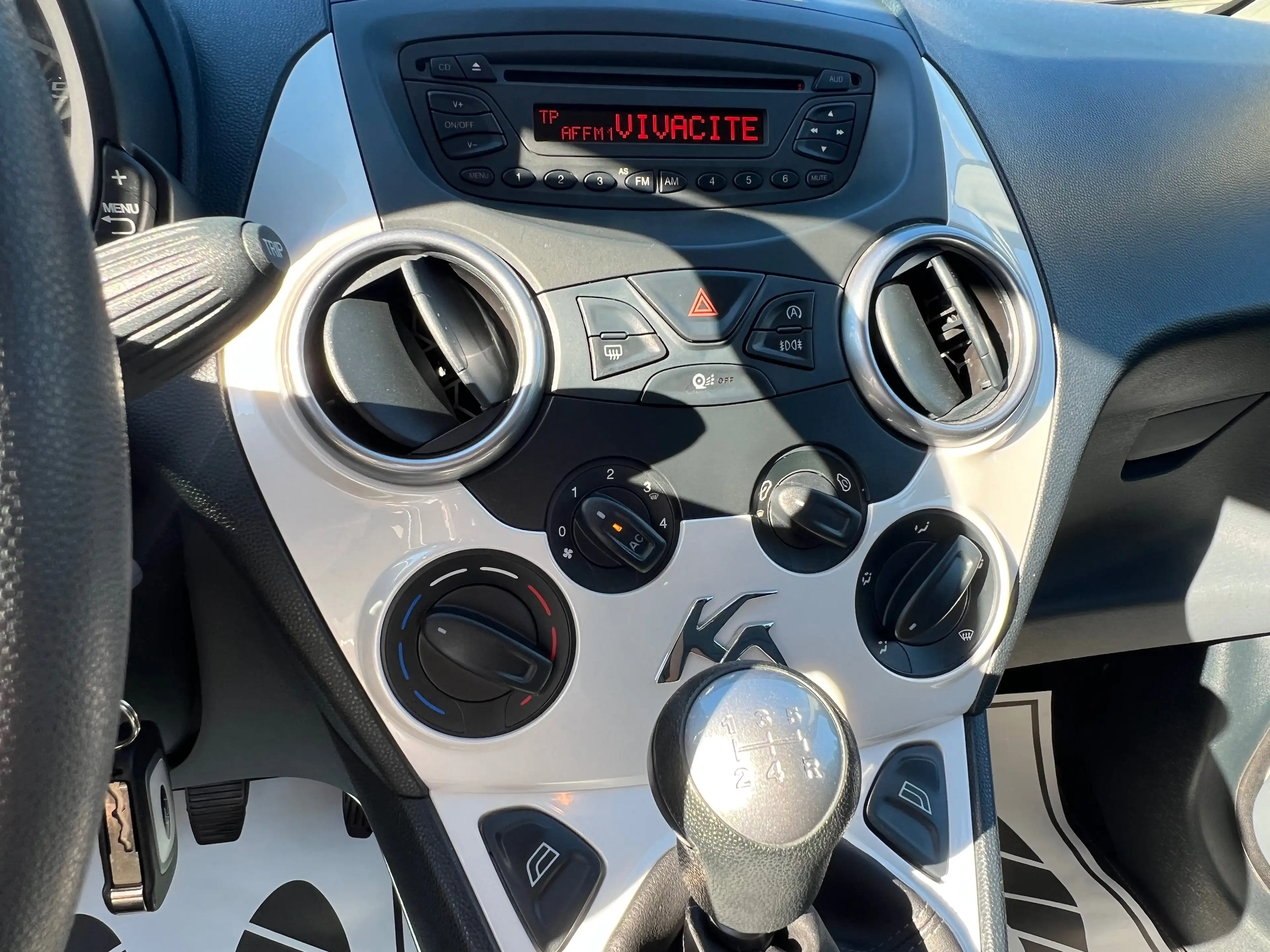 Ford Ka/Ka+ 1.2i* AC* 1PROP* 46000 KM* GARANTIE 12M !!! — photo 10