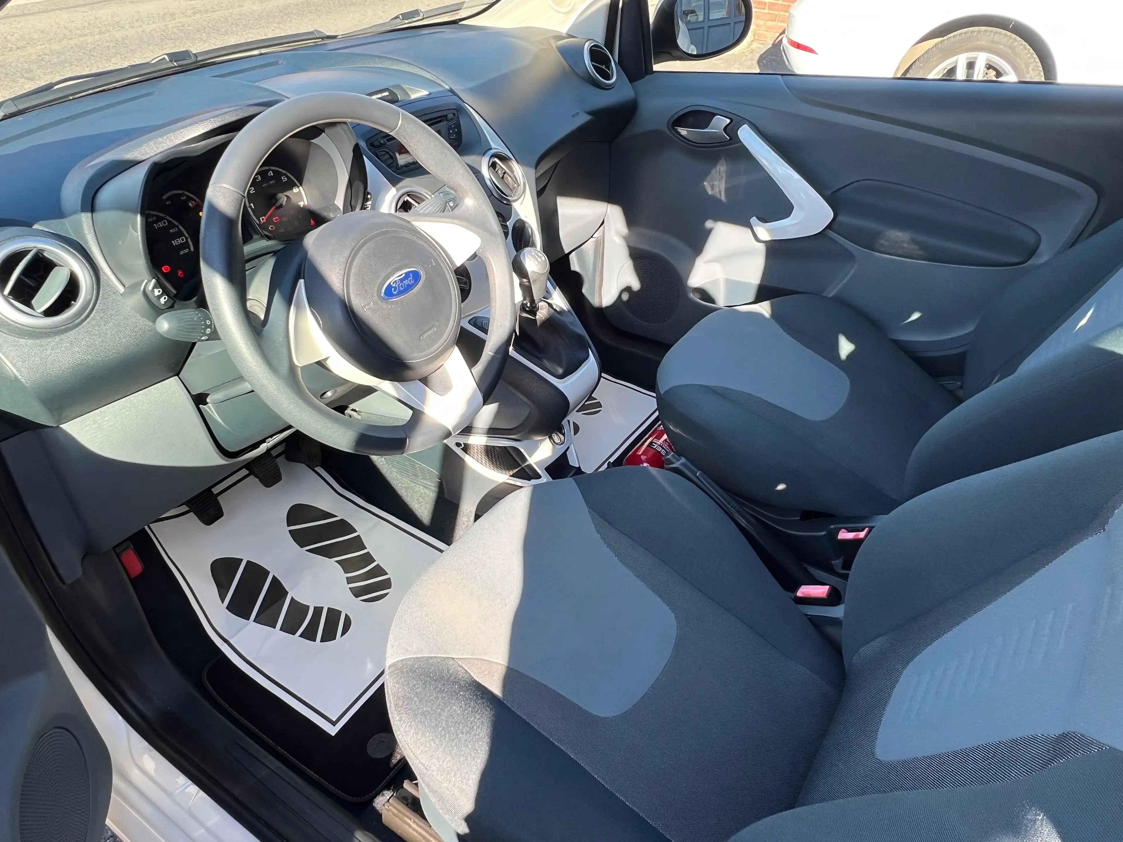Ford Ka/Ka+ 1.2i* AC* 1PROP* 46000 KM* GARANTIE 12M !!! — photo 13