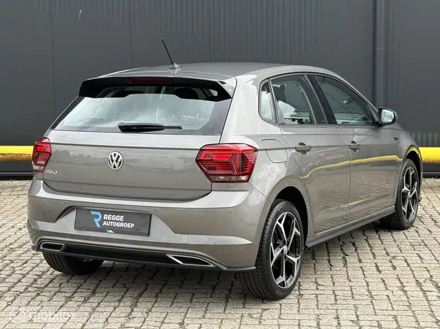 Volkswagen Polo view 3