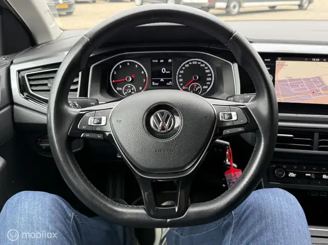 Volkswagen Polo view 13