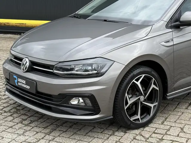 Volkswagen Polo view 5