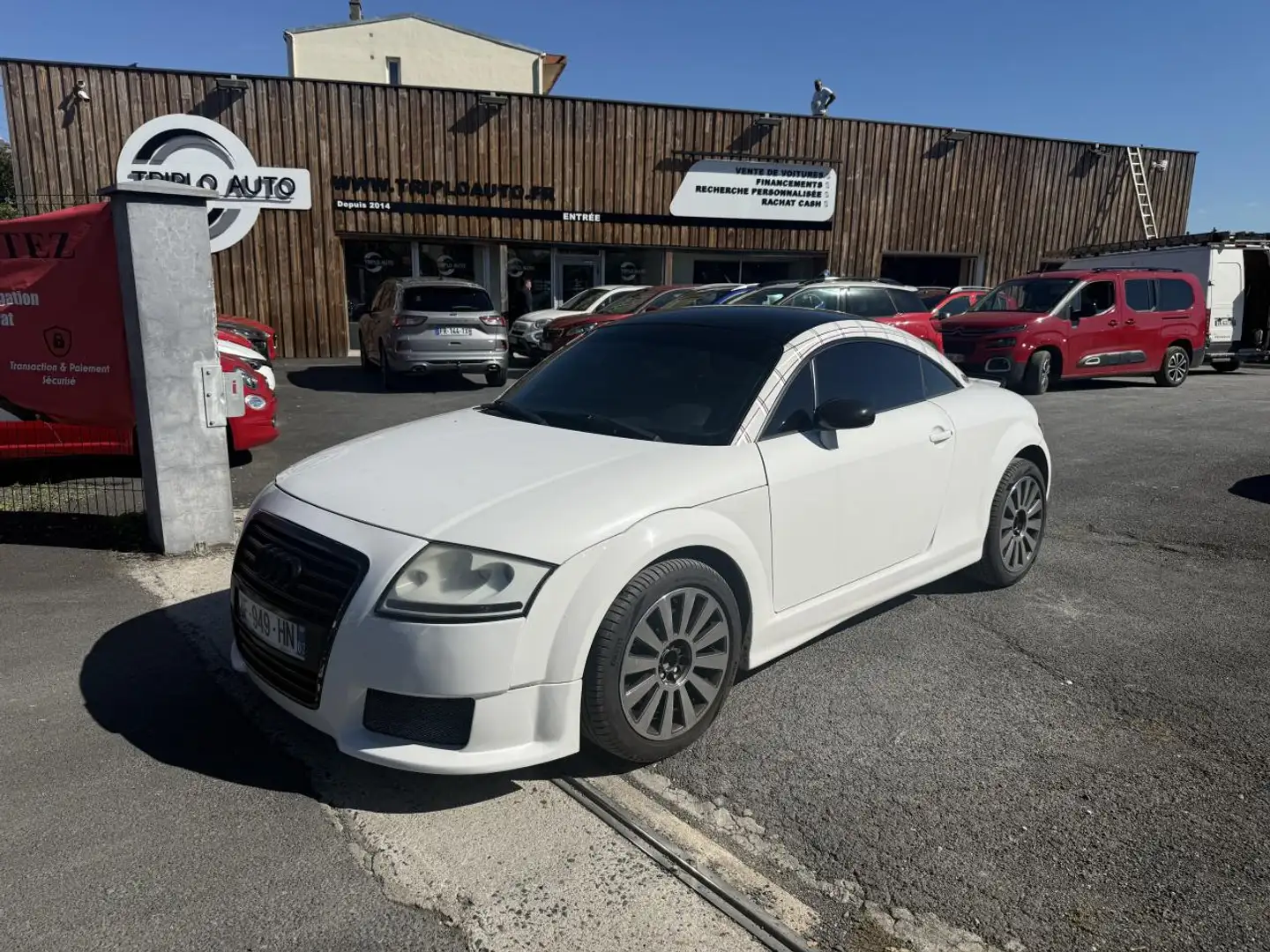 Audi TT Coupé 1.8i Tbo - 180  COUPE . Gris - 1