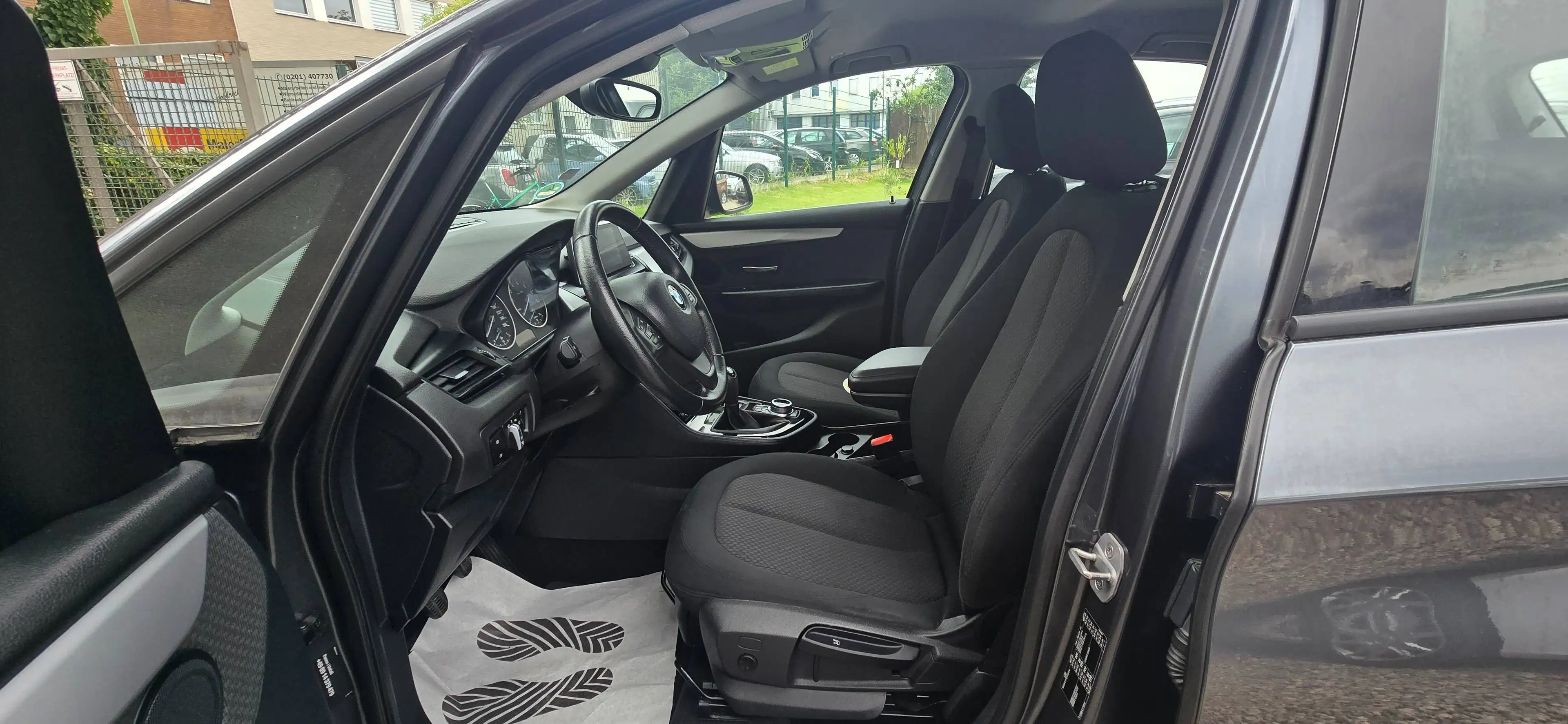 BMW 218 218 i Advantage — photo 15