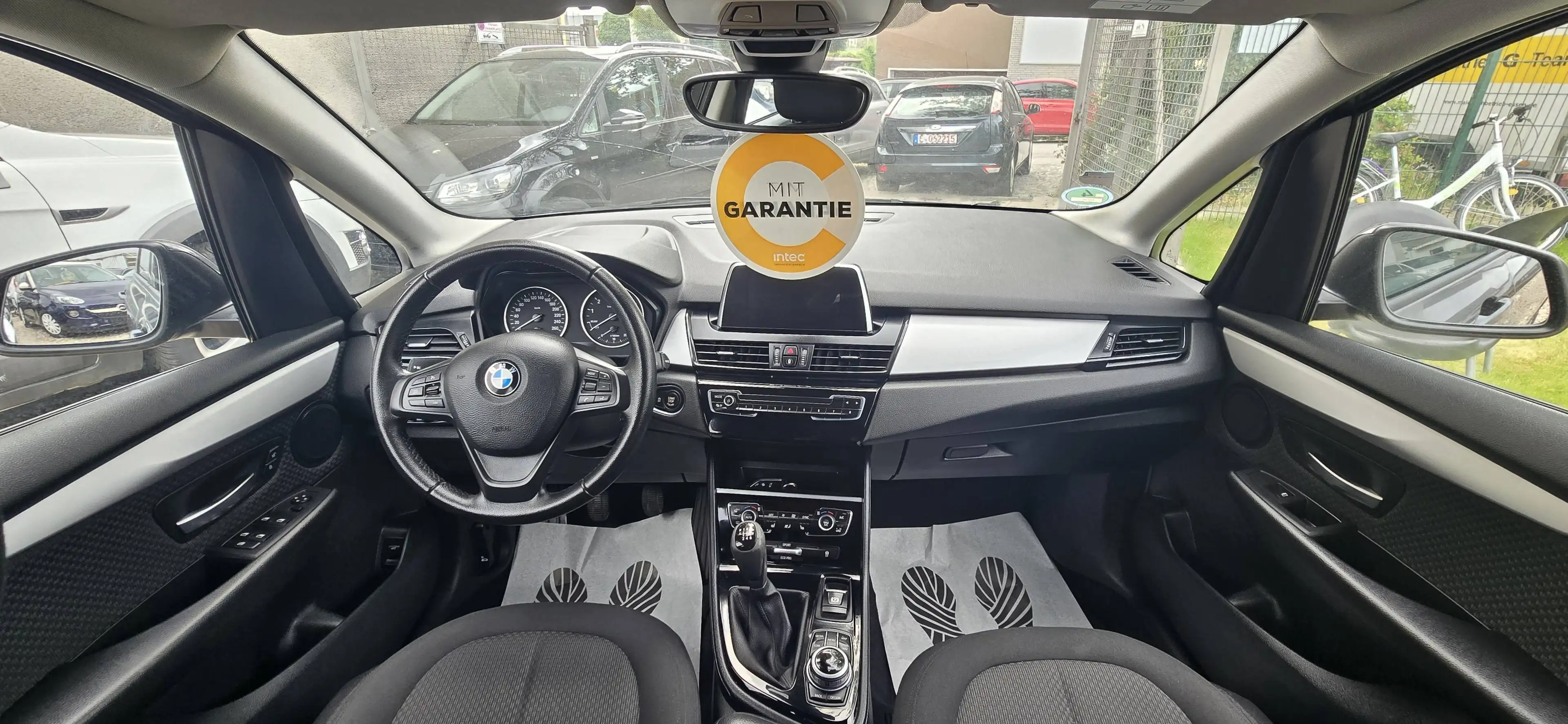 BMW 218 218 i Advantage — photo 13