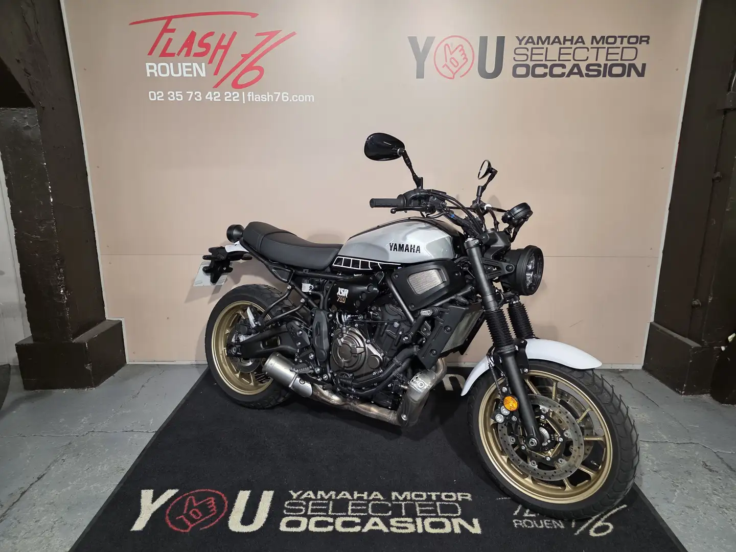 Yamaha XSR 700 Gris - 1