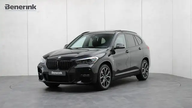 BMW X1 sDrive18i High Executive M-Sport | Head-up | Panor