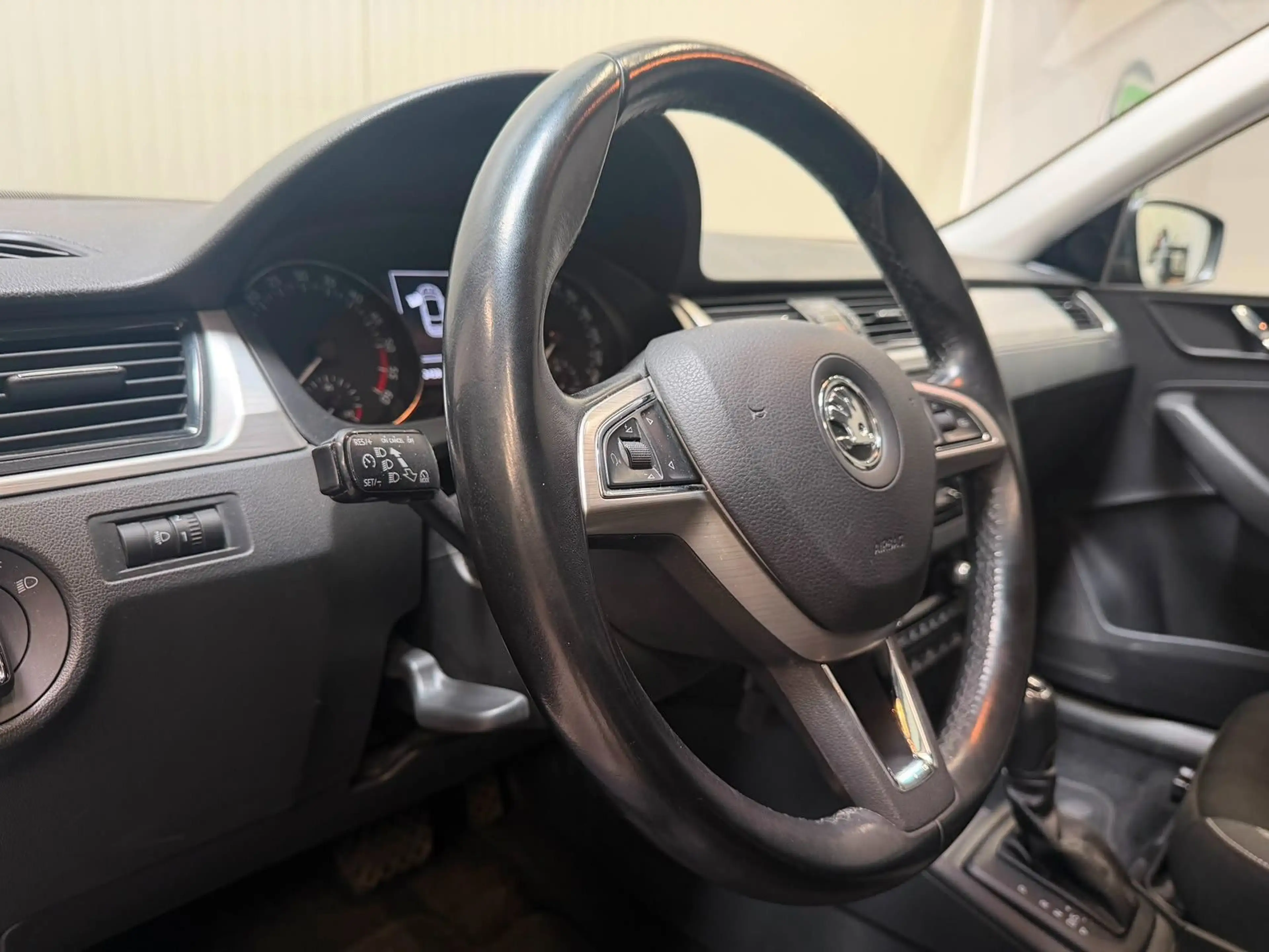Skoda Rapid/Spaceback Spaceback/SHZ/MFL/AUTOMATIK/1.4d/ — photo 10