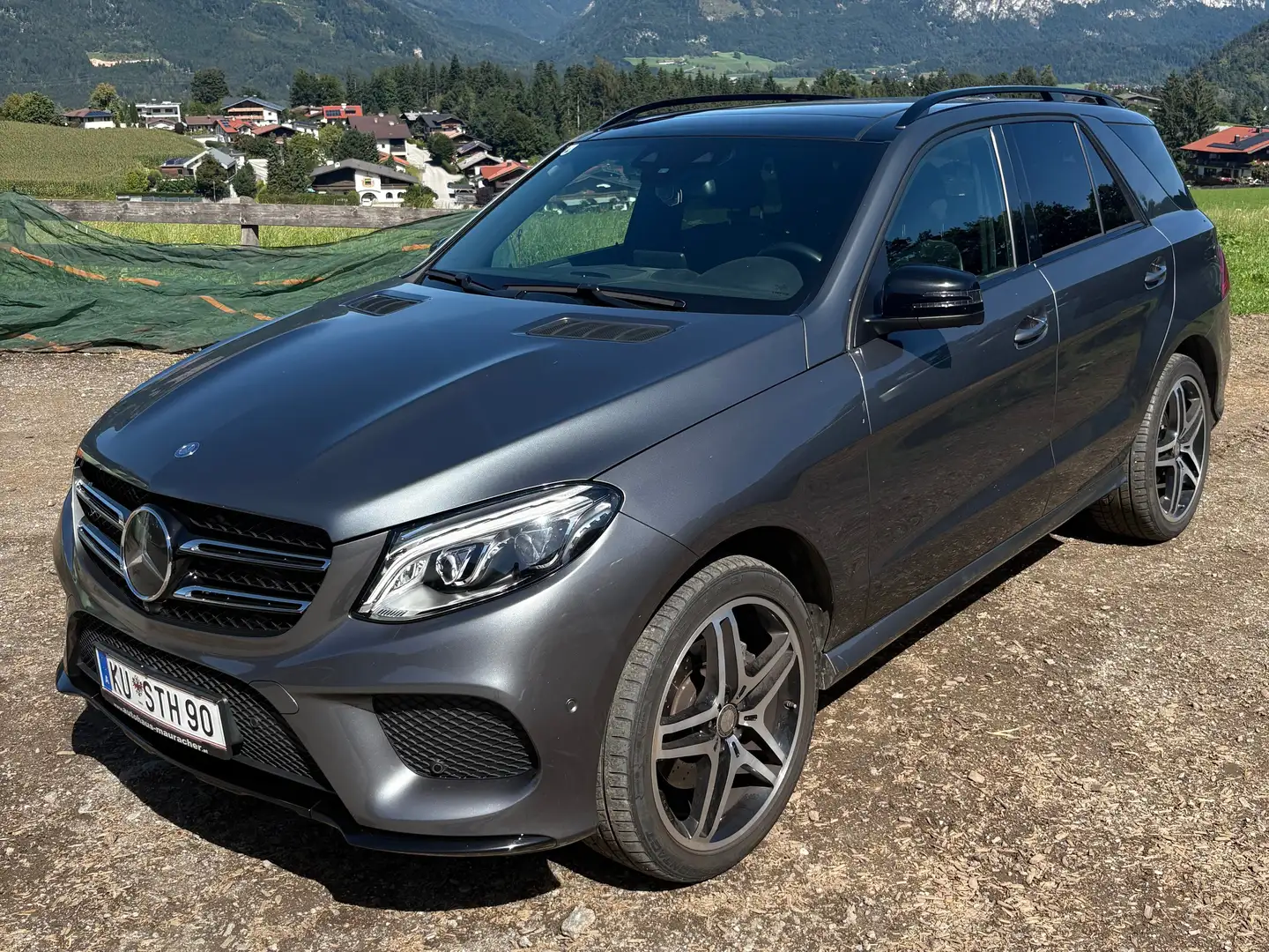 Mercedes-Benz GLE 350 d 4Matic Aut. Grau - 1