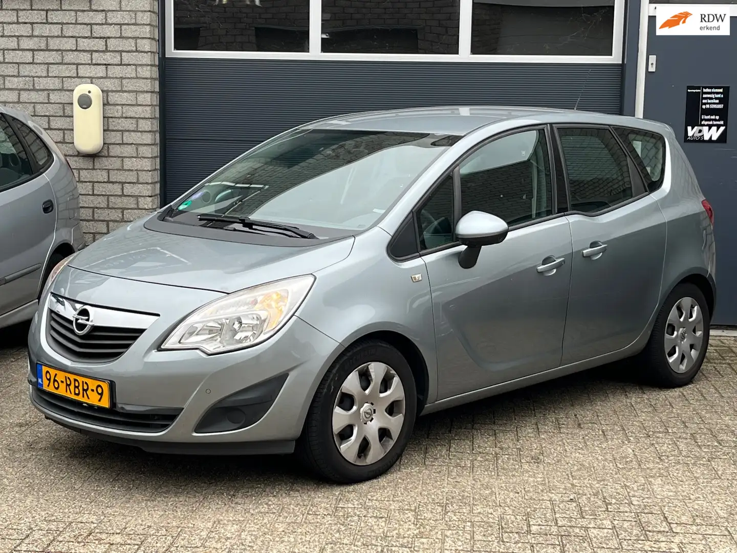 Opel Meriva 1.4 Turbo Edition lezen aub Gris - 1