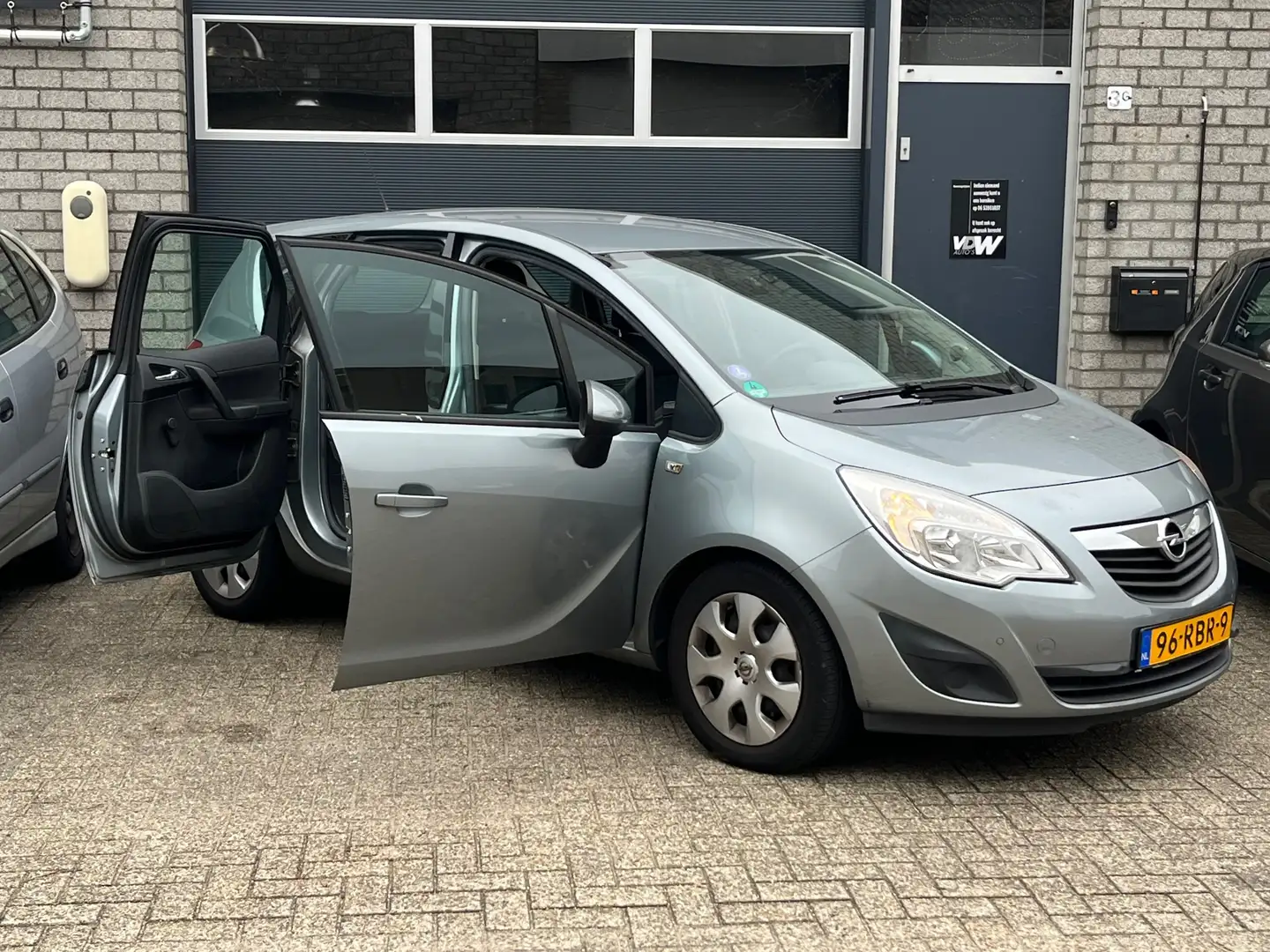 Opel Meriva 1.4 Turbo Edition lezen aub Gris - 2