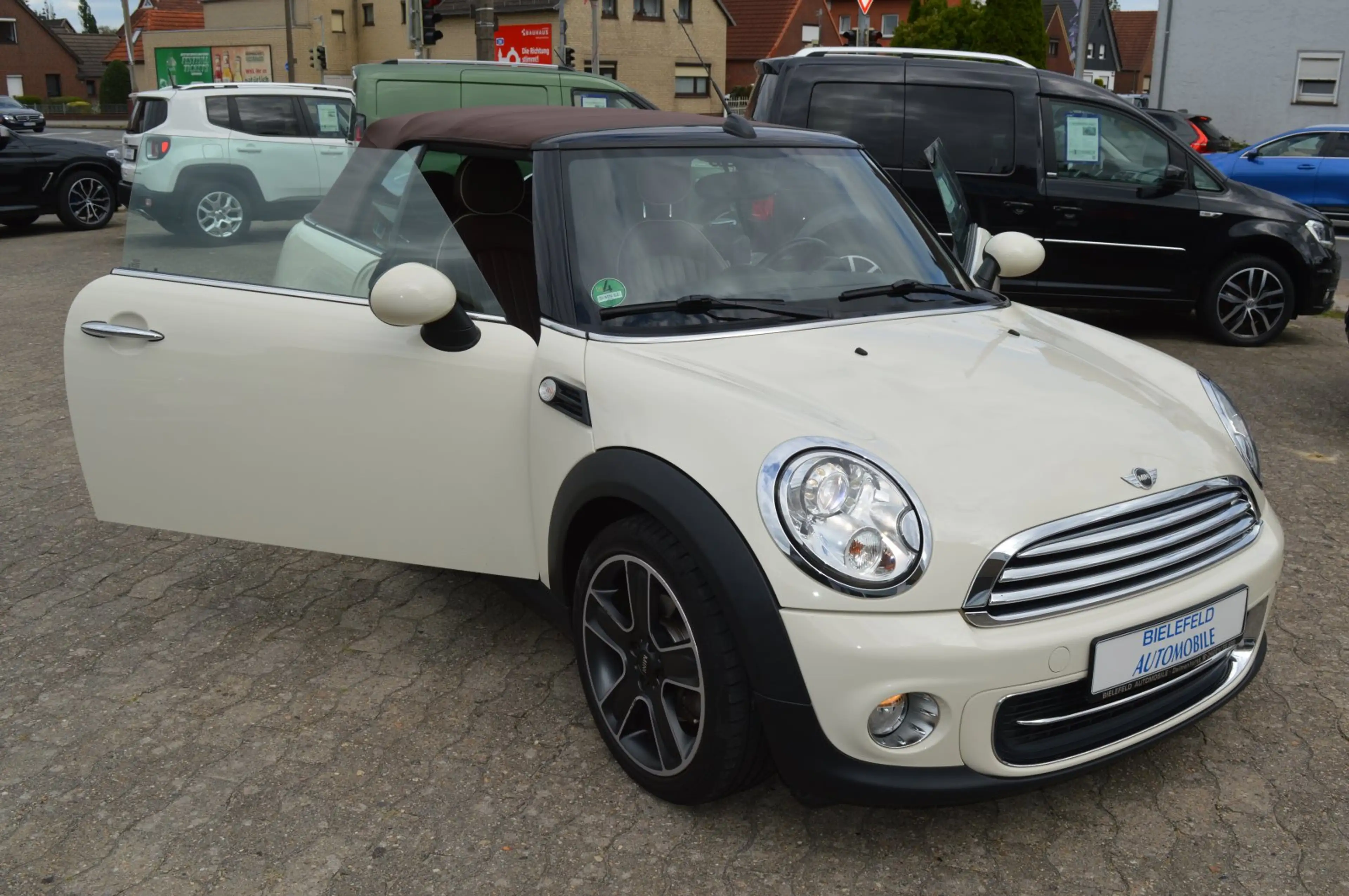 MINI Cooper Cabrio 1.6 16V Chili Leder/Navi/Xenon/SH/PDC/Alu 17 — photo 12