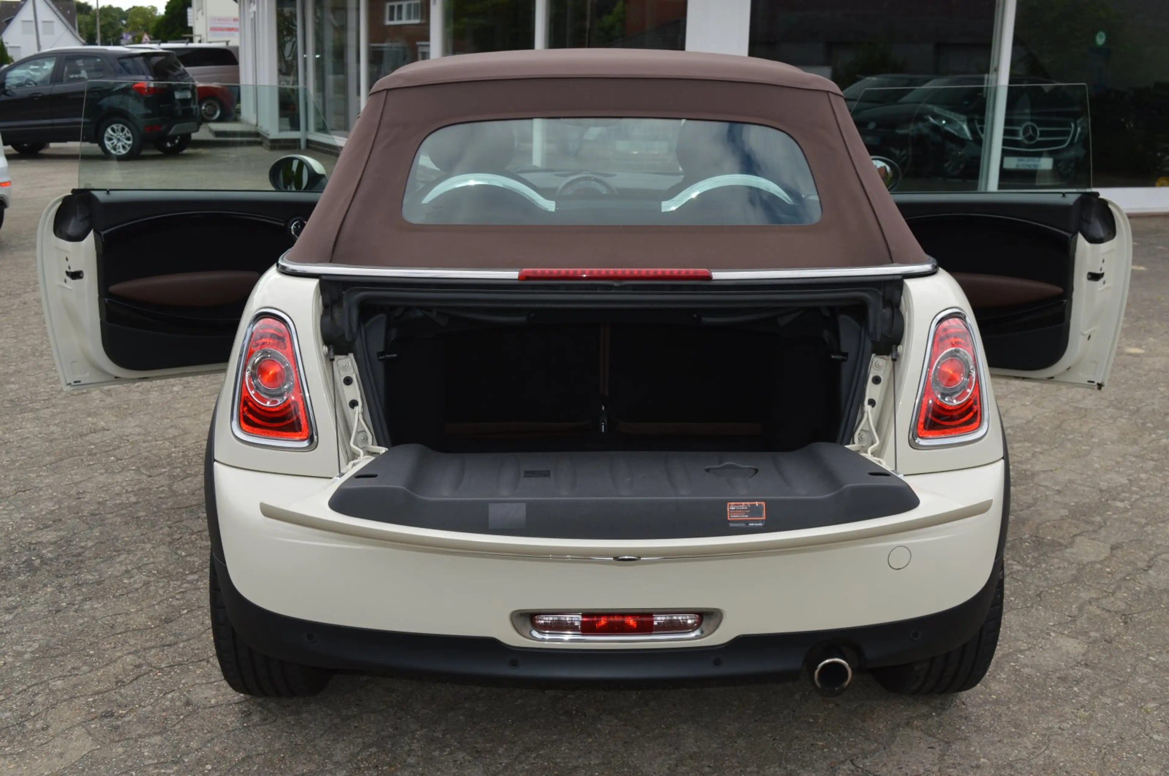 MINI Cooper Cabrio 1.6 16V Chili Leder/Navi/Xenon/SH/PDC/Alu 17 — photo 13