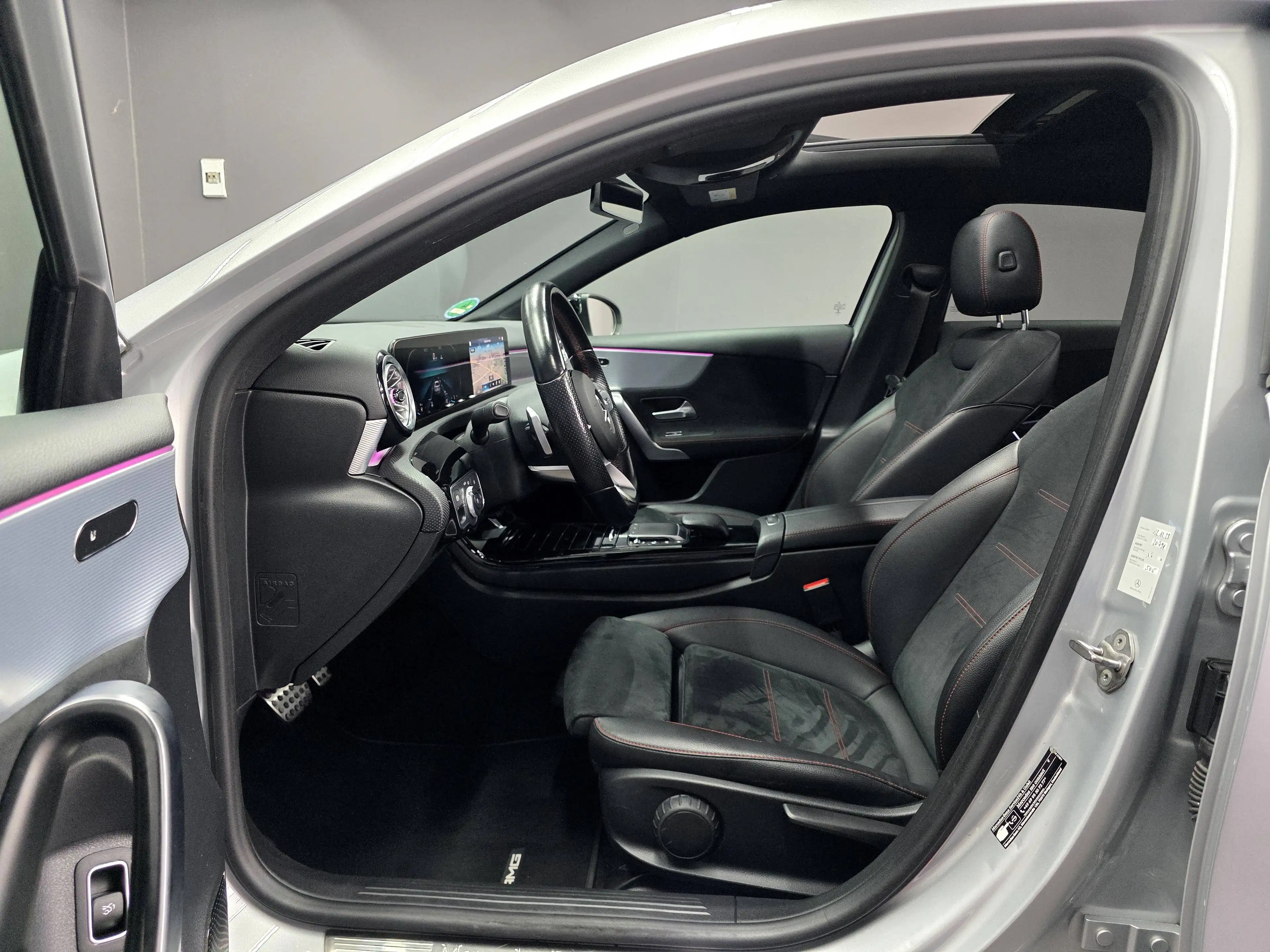 Mercedes-Benz A 200 LIMOUSINE, AMG LINE, PANO, R-KAMERA, LED — photo 8