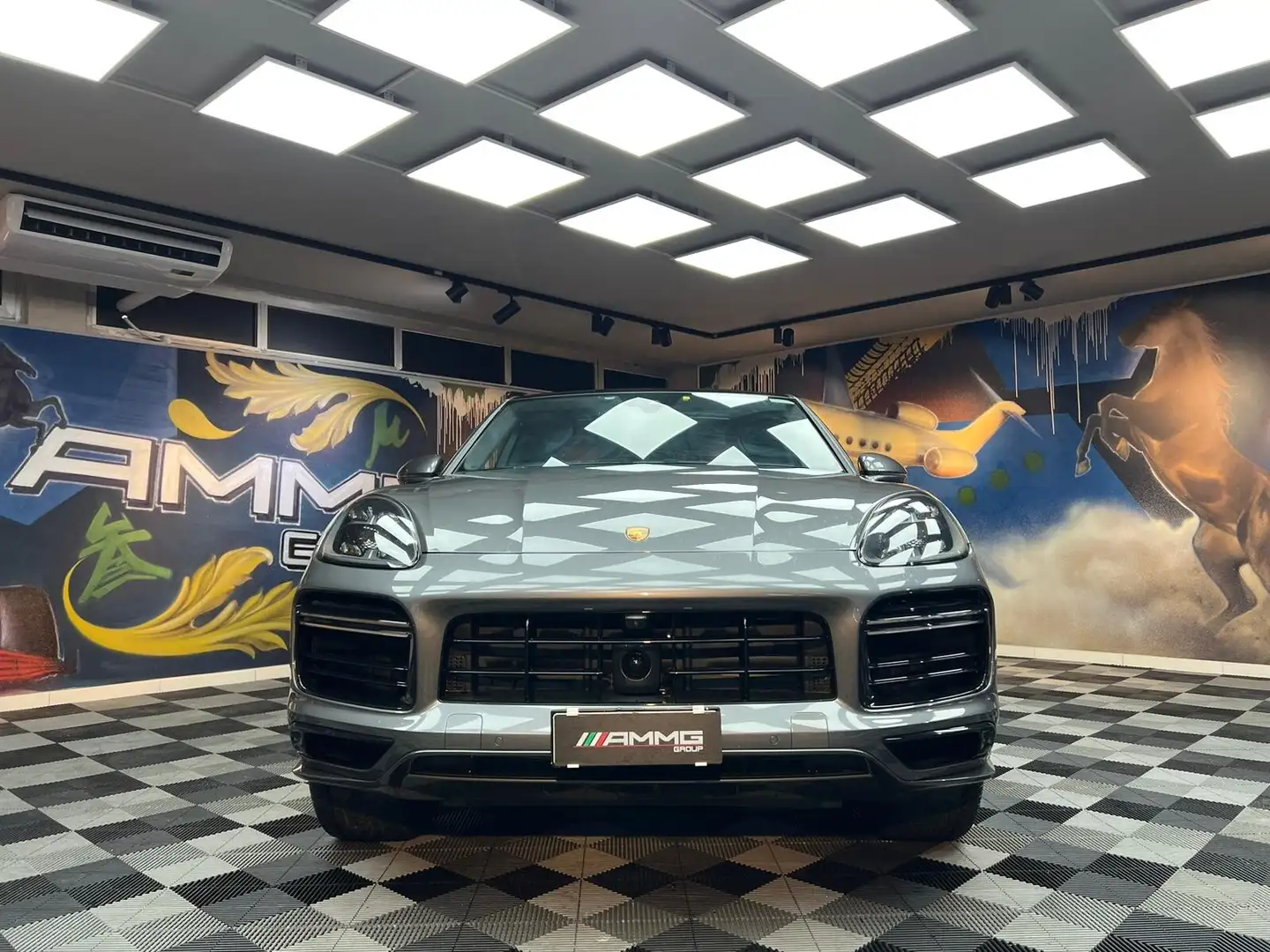 Porsche Cayenne 4.0 V8 Turbo S E-Hybrid Grigio - 2