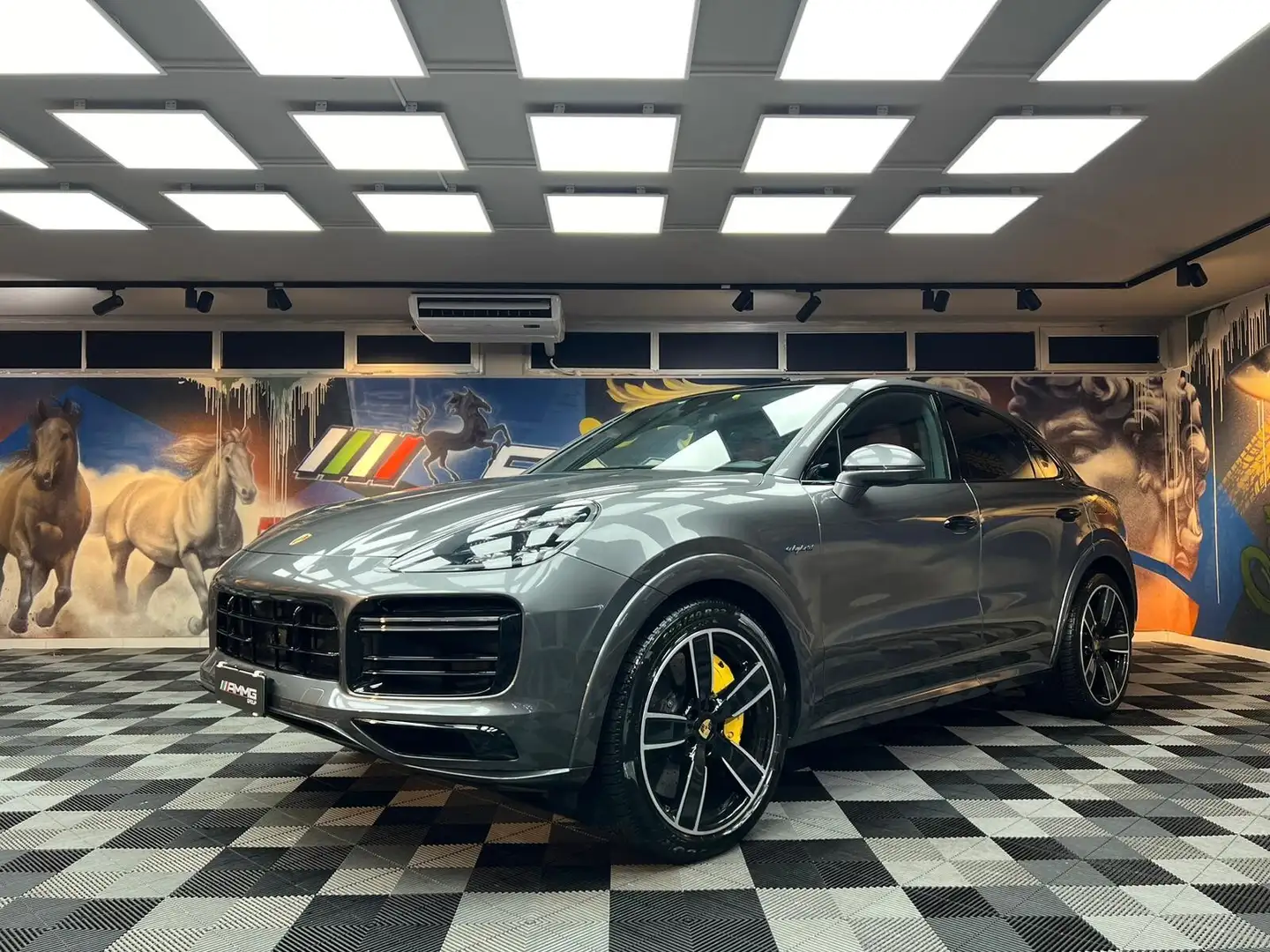 Porsche Cayenne 4.0 V8 Turbo S E-Hybrid Grigio - 1