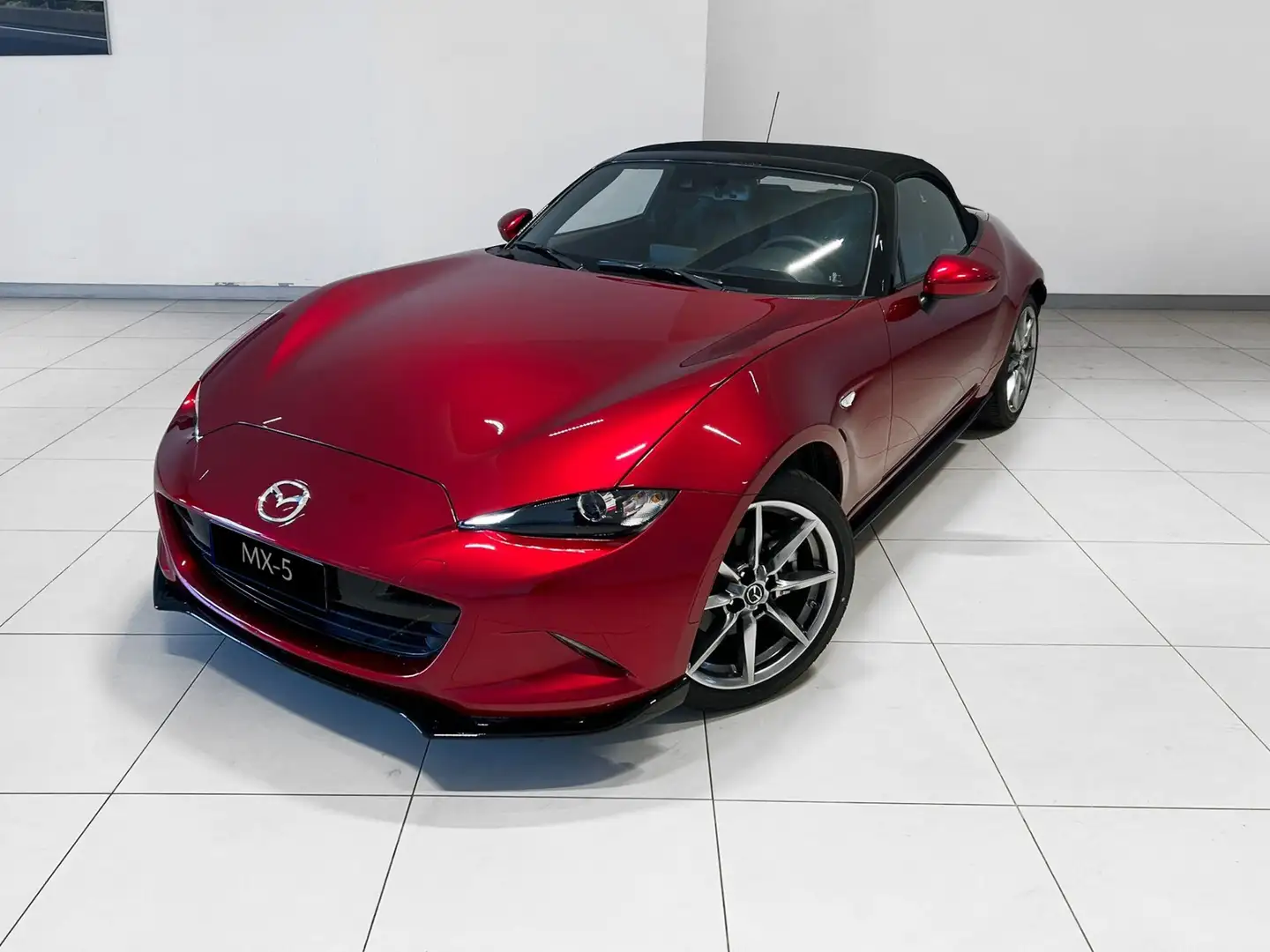 Mazda MX-5 1.5L Skyactiv-G Exclusive-Line Rosso - 2