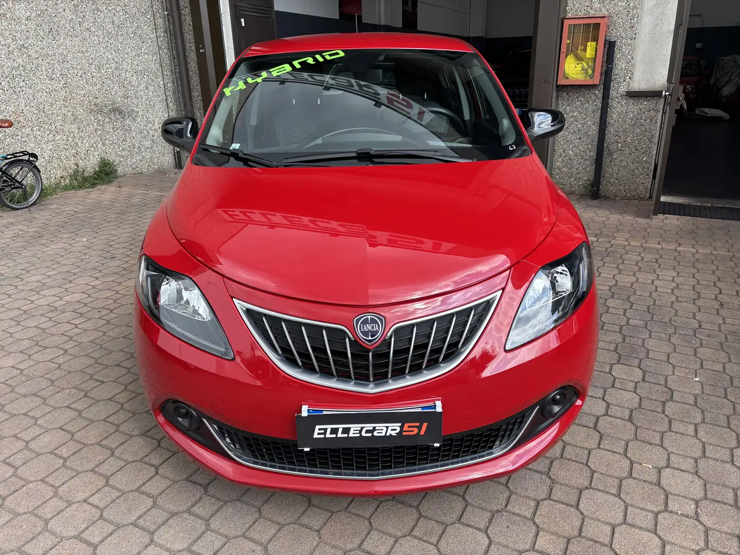 Lancia Ypsilon 1.0 firefly hybrid Silver s&s 70cv - 1