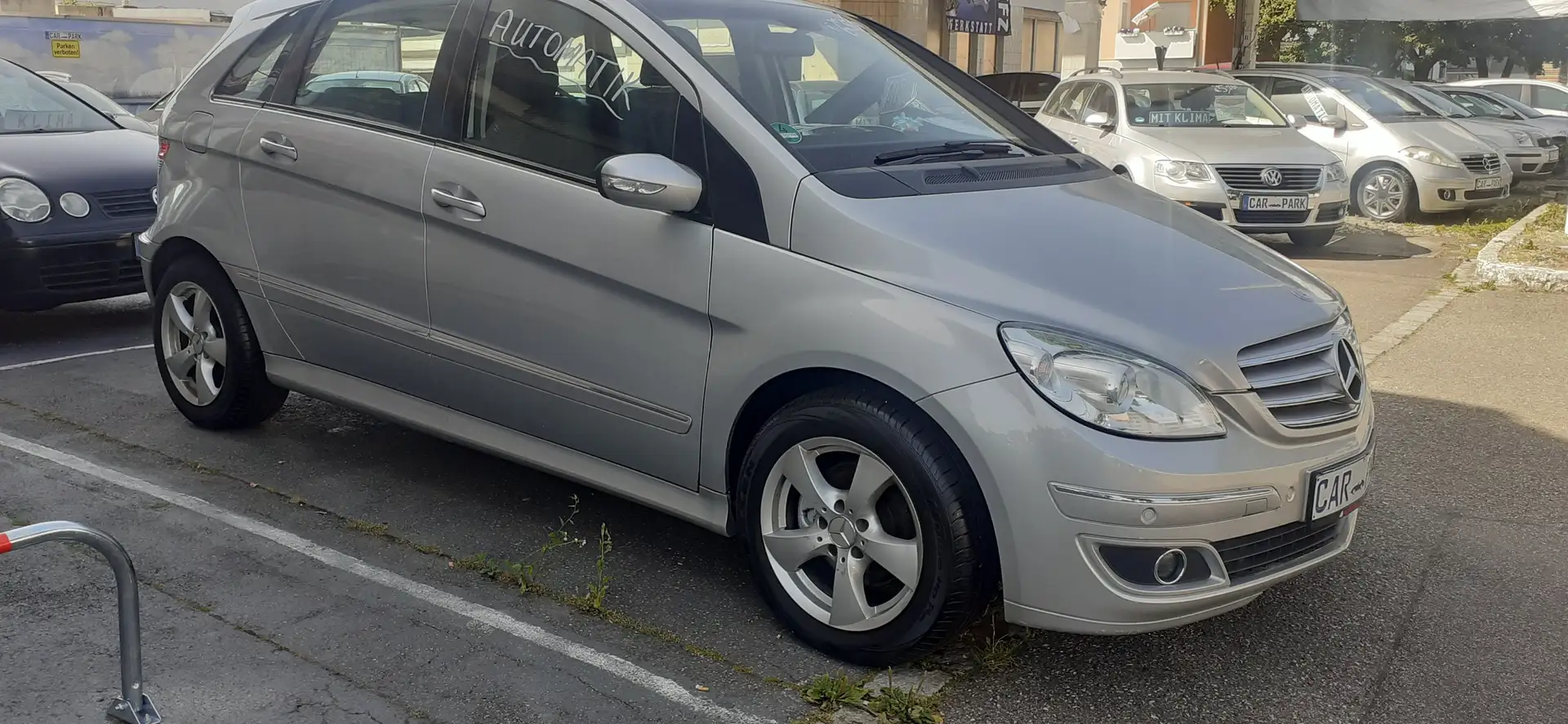 Mercedes-Benz B 200 BENZIN  Automatik Srebrny - 2