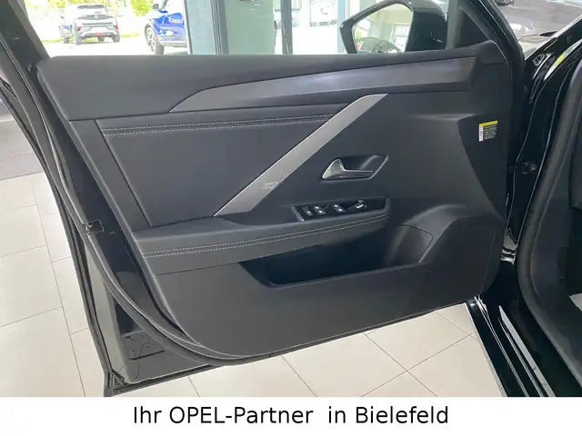 Opel Astra view 10