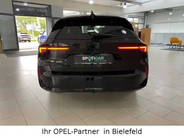 Opel Astra view 5