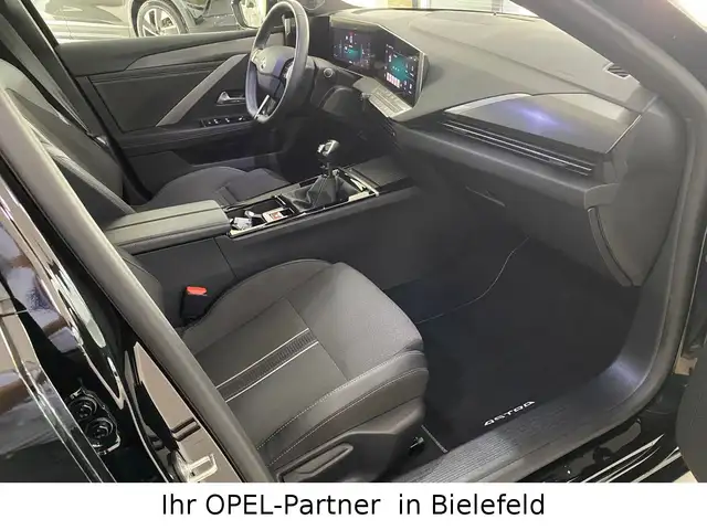 Opel Astra view 13
