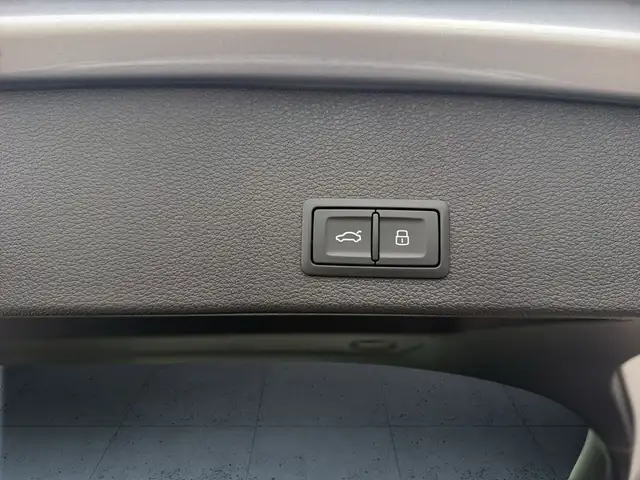 Audi Q2 view 14
