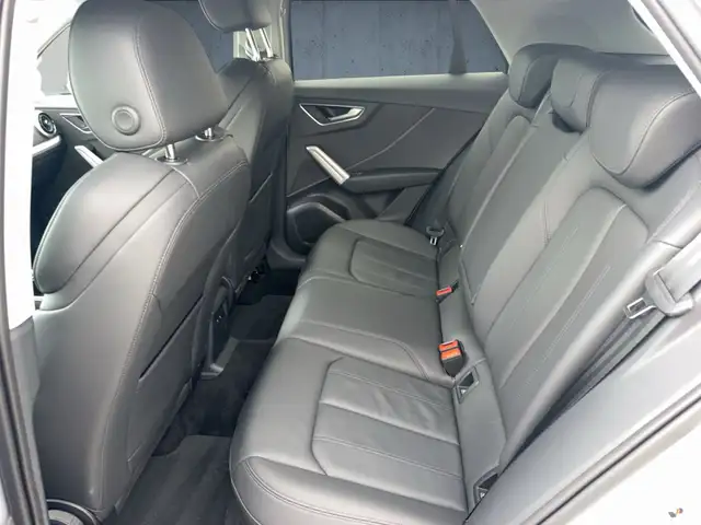 Audi Q2 view 12