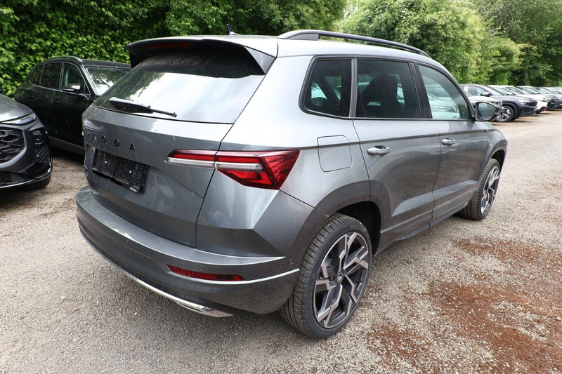 Skoda Karoq Sportline DSG Sportl AHK 19Z Matrix Nav 360° Ca... — photo 3