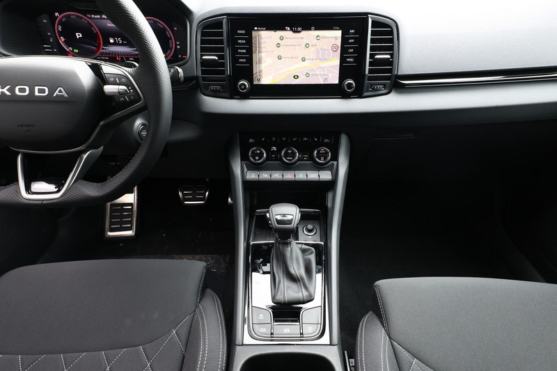 Skoda Karoq Sportline DSG Sportl AHK 19Z Matrix Nav 360° Ca... — photo 8